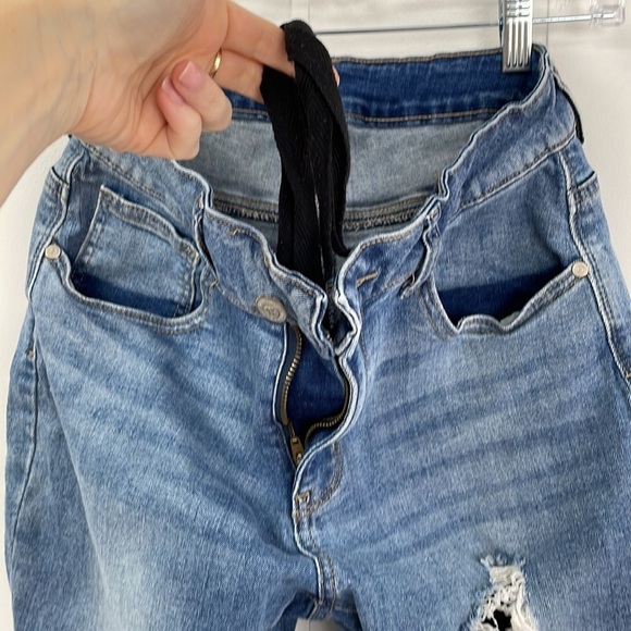 Altar'd  State Distressed Ripped Skinny Jeans Women's Size 27 Light Wash Stretch - Picture 4 of 17